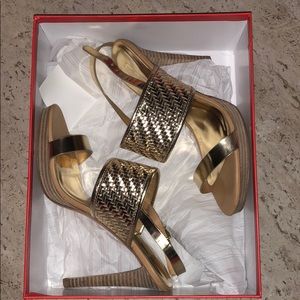 COACH!! Steffi  Mirror Metallic Shoes